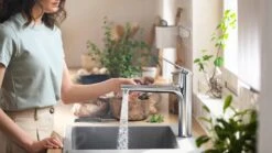 Hansgrohe Zesis M33 - Keukenkraan 150, Met Uittrekbare Sproeikop, SBox Lite, Chroom 74803000 -Woonwinkel 51edbd930154315b780788e6