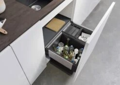 Blanco Select - Inbouw Afvalemmer, Met Scheidingswand, Inhoud 46 L 526205 8 Blanco Select - Inbouw Afvalemmer, Met Scheidingswand, Inhoud 46 L 526205 -Woonwinkel a43c9931a72002a8d0a2d7dc 1