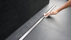 Geberit CleanLine - RVS Douchegoot, 300-1300 Mm, Gepolijst Metaal 154.451.KS.1 -Woonwinkel e73f0f33821d7312238a73e1